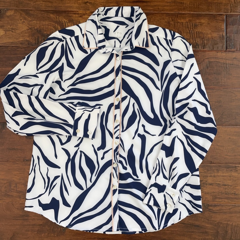OTG Animal‎ Print White Blue Pink Trim Button Down Shirt Spring Bold Size Large